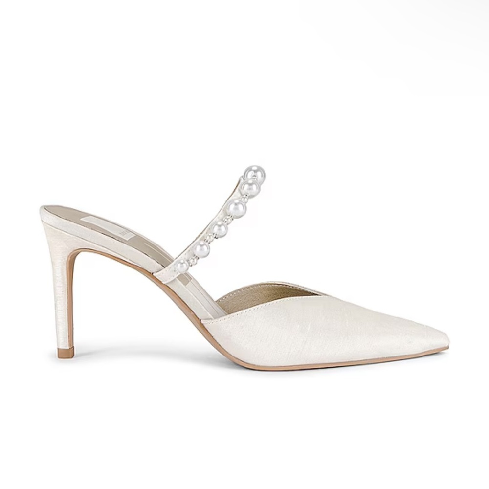 DOLCE VITA KANIKA PEARL PUMP IN VANILLA